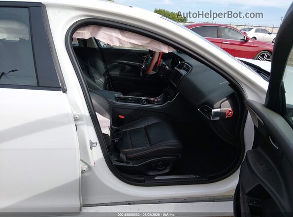 SAJAE4FX1JCP35444 2018 JAGUAR XF White Вид салону спереду