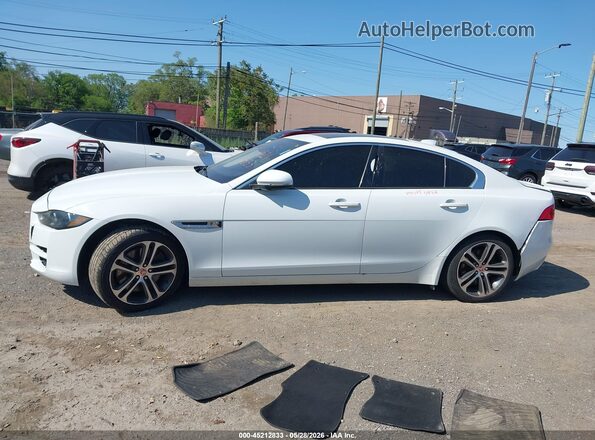 SAJAJ4BV1HA953308 2017 JAGUAR XF White Вид задньої частини салону