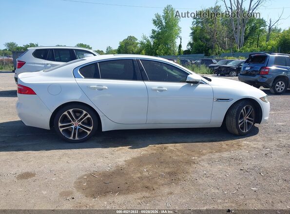 SAJAJ4BV1HA953308 2017 JAGUAR XF White Вид щитка приладів