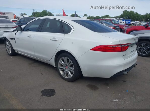SAJBD4BV2HCY34800 2017 JAGUAR XF White 