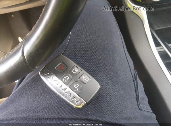SAJBD4BV4GCY07483 2016 JAGUAR XF Silver 