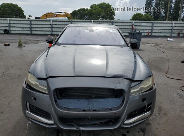 SAJBD4BV8GCY10046 2016 JAGUAR XF Gray Widok z przodu