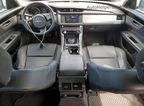 SAJBD4FX5JCY58090 2018 JAGUAR XF Black Вид панелі приладів