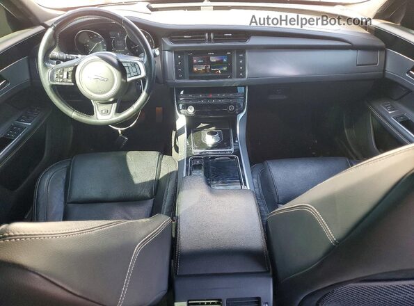 SAJBF4BV5GCY13402 2016 JAGUAR XF Белый Вид панели приборов