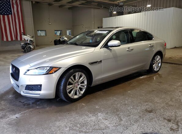 SAJBJ4BV5GCY16735 2016 JAGUAR XF Silver Vista de la etiqueta del VIN