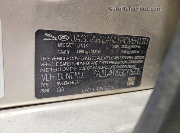 SAJBJ4BV5GCY16735 2016 JAGUAR XF Silver Vista del compartimento del motor