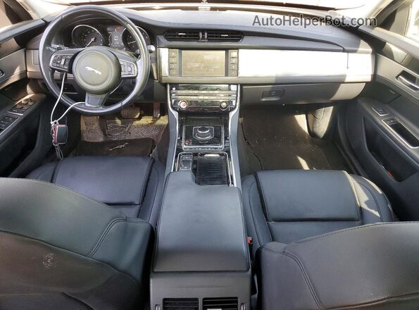 SAJBJ4BV6HCY46554 2017 JAGUAR XF Black 