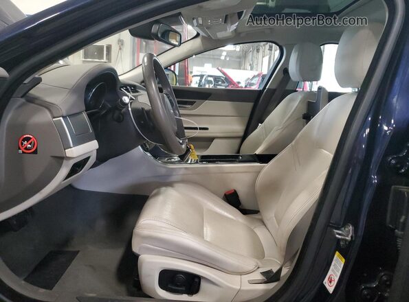 SAJBK4BV1GCY19743 2016 JAGUAR XF Blue Vista interior delantera