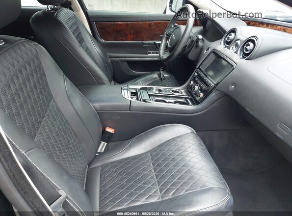 SAJWA2G73G8W02720 2016 JAGUAR XJ Черный Вид салона спереди