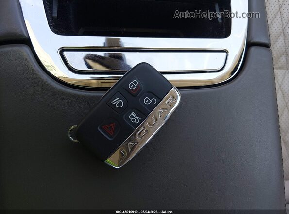 SAJWA2G73H8W03948 2017 JAGUAR XJ Silver Առջևի վահանակի տեսք