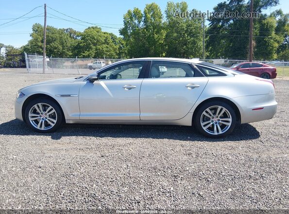 SAJWA2G73H8W03948 2017 JAGUAR XJ Silver Սալոնի 360 աստիճան տեսք