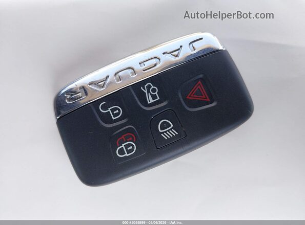 SAJWA2G73J8W13398 2018 JAGUAR XJ Black Dashboard view