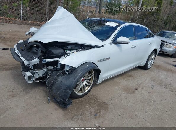 SAJWJ2GD3K8W21699 2019 JAGUAR XJ White Vista tres cuartos delantera izquierda