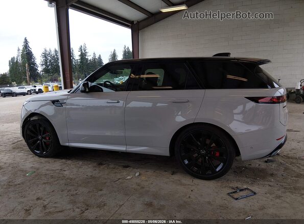 SAL1L9FUXRA409813 2024 LAND ROVER RANGE ROVER SPORT Gray Widok wnętrza 360 stopni