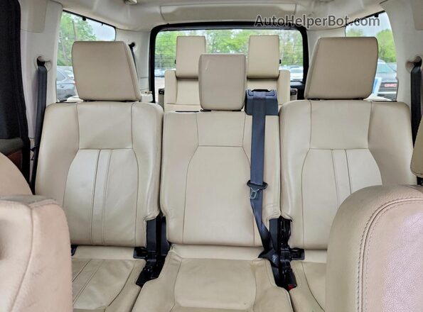 SALAG2V60GA792897 2016 LAND ROVER LR4 Белый Вид задних сидений