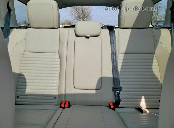 SALCJ2FX7SH353374 2025 LAND ROVER DISCOVERY White უკანა სავარძლების ხედი