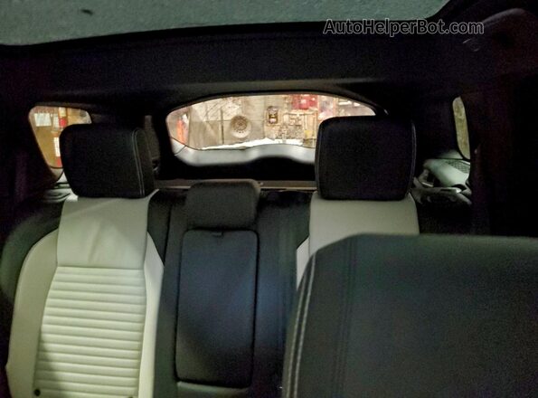 SALCL2FX5RH339574 2024 LAND ROVER DISCOVERY Black Rear seats view
