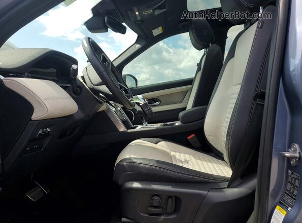 SALCL2FXXPH335775 2023 LAND ROVER DISCOVERY Blue Front interior view
