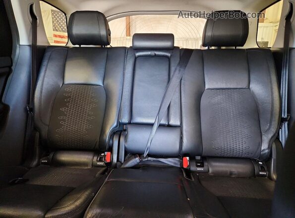 SALCP2BG7GH553232 2016 LAND ROVER DISCOVERY White უკანა სავარძლების ხედი