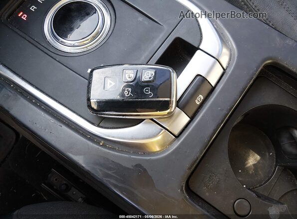 SALCP2BG8HH636976 2017 LAND ROVER DISCOVERY SPORT White Dashboard view