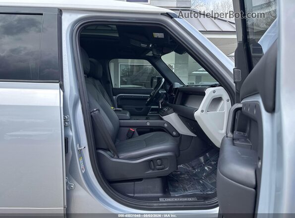 SALEW7RU6N2097910 2022 LAND ROVER DEFENDER Silver Front interior view