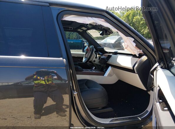 SALKPBE79PA056893 2023 LAND ROVER RANGE ROVER Серый Вид салона спереди