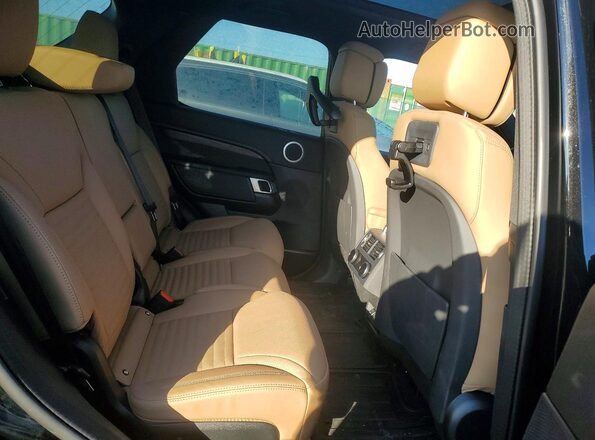 SALRL4EU6S2517580 2025 LAND ROVER DISCOVERY Black Rear interior view