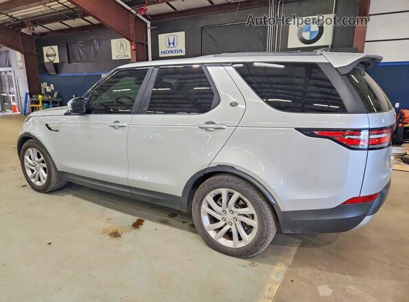 SALRRBBKXHA031097 2017 LAND ROVER DISCOVERY Silver Trasero izquierdo