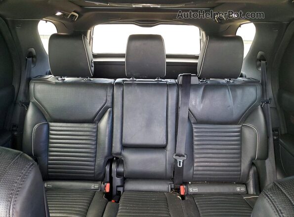 SALRT2RV2JA075358 2018 LAND ROVER DISCOVERY White Vista de los asientos traseros