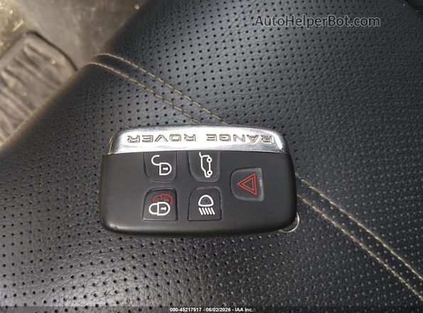 SALYB2EX8KA785257 2019 LAND ROVER RANGE ROVER VELAR White Widok deski rozdzielczej