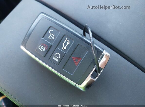 SALYL2EX2SA397079 2025 LAND ROVER RANGE ROVER VELAR White Vista del salpicadero