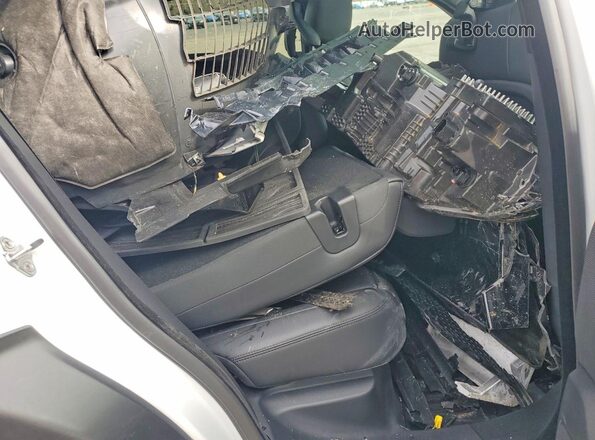 SALYL2EX4TA818530 2026 LAND ROVER RANGE White Rear seats view