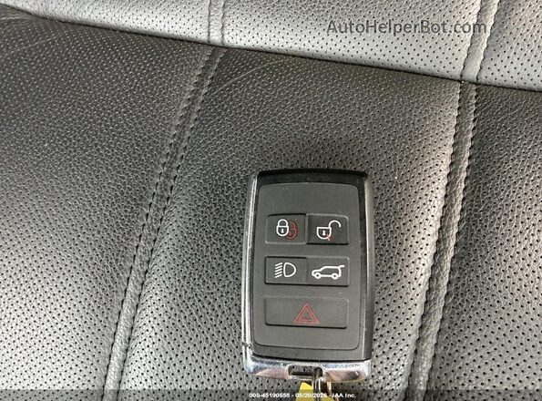 SALZJ2FX3TH293119 2026 LAND ROVER RANGE ROVER EVOQUE Gray Вид панелі приладів