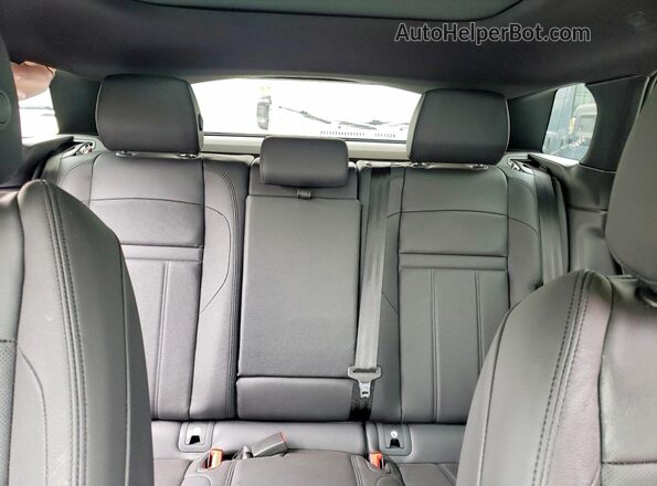 SALZJ2FX8TH292225 2026 LAND ROVER RANGE Black Vista de los asientos traseros