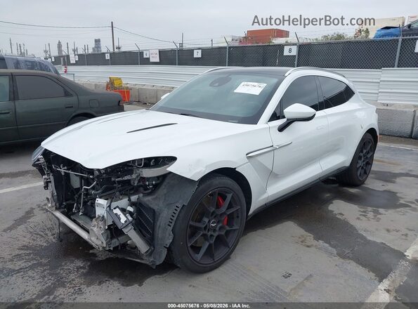 SCFVUJAW5MTV03886 2021 ASTON MARTIN DBX Белый Передняя левая четверть