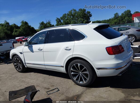 SJAAC2ZV0HC012621 2017 BENTLEY BENTAYGA Белый 