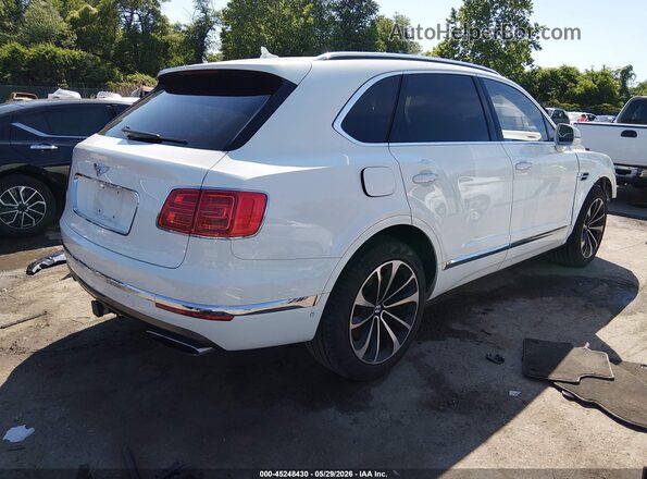 SJAAC2ZV0HC012621 2017 BENTLEY BENTAYGA Белый Задняя правая четверть
