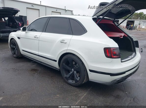 SJAAC2ZV4JC020050 2018 BENTLEY BENTAYGA White Tył lewy