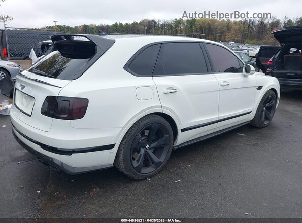 SJAAC2ZV4JC020050 2018 BENTLEY BENTAYGA White Tył prawy