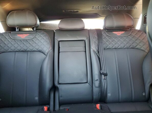 SJAAC2ZV6HC015085 2017 BENTLEY BENTAYGA Черный Вид задних сидений