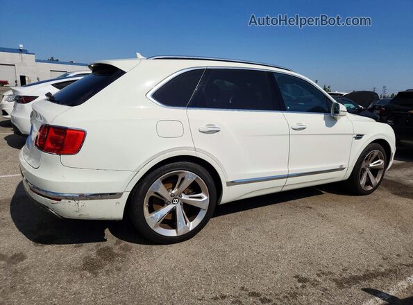 SJAAC2ZV8JC017622 2018 BENTLEY BENTAYGA White Հետևի աջ