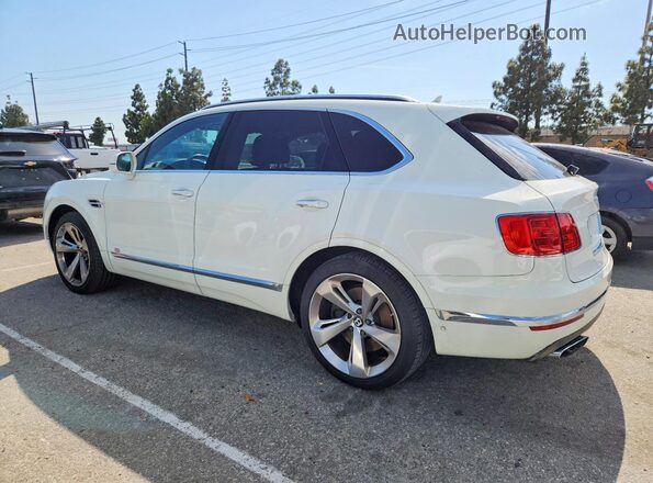 SJAAC2ZV8JC017622 2018 BENTLEY BENTAYGA White Rear left