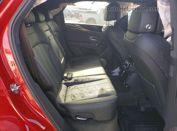 SJAAC2ZVXJC020098 2018 BENTLEY BENTAYGA Red 