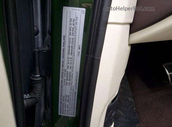 SJAAR2ZV9PC021377 2023 BENTLEY BENTAYGA Green Widok wnętrza 360 stopni