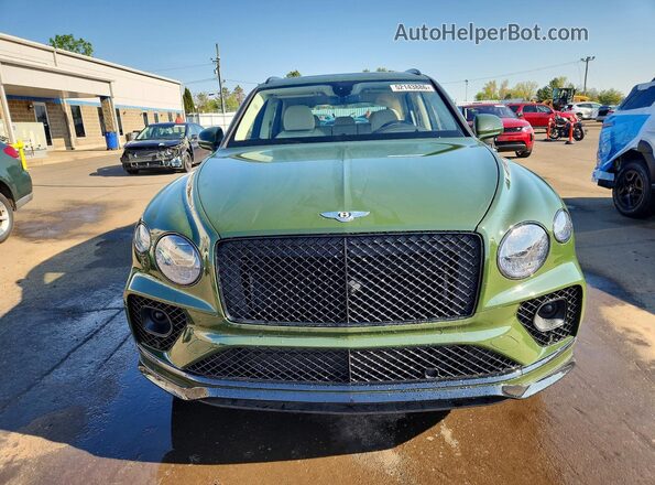 SJAAR2ZV9PC021377 2023 BENTLEY BENTAYGA Green Widok z przodu