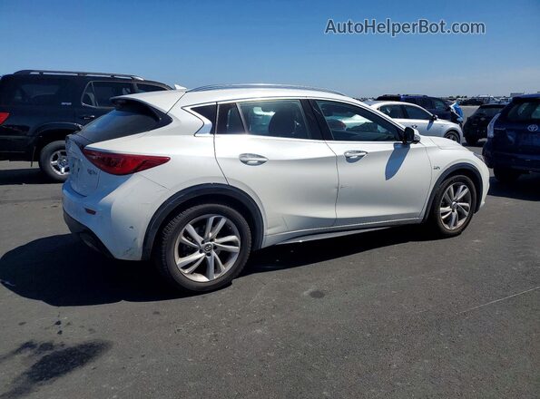 SJKCH5CP7HA026366 2017 INFINITI QX30 White Rear right