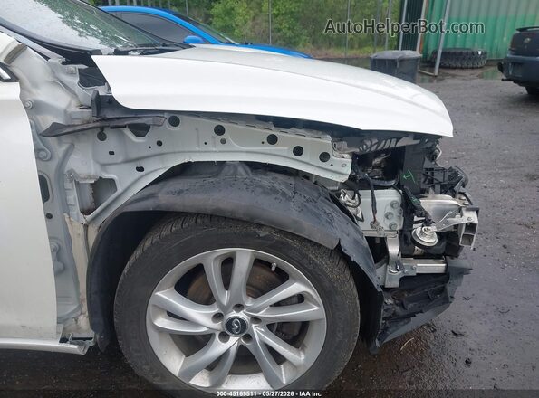 SJKCH5CP8HA037313 2017 INFINITI QX30 White 
