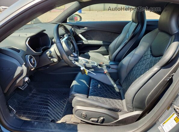 TRUC5AFV5H1006511 2017 AUDI TT Gray 