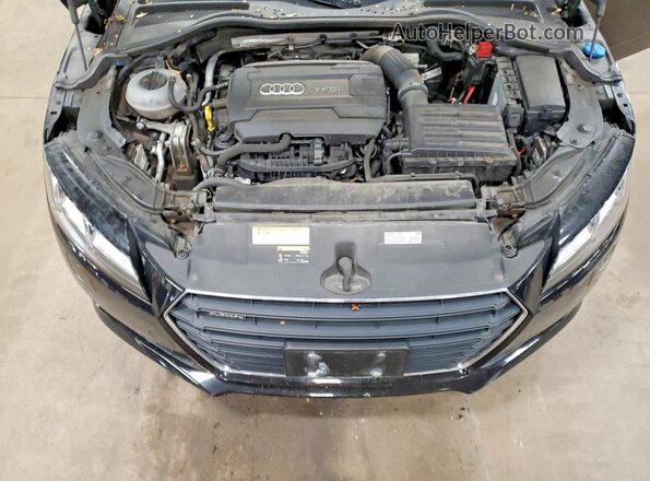 TRUT5CFV7H1010670 2017 AUDI TT Black 