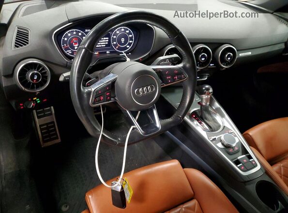TRUT5CFV7H1010670 2017 AUDI TT Black 